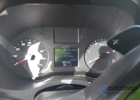 2020 Mercedes-Benz Sprinter 2500 Standard Roof V6 z USA, uszkodzony, nr VIN W1Y4EBHY7LP240775